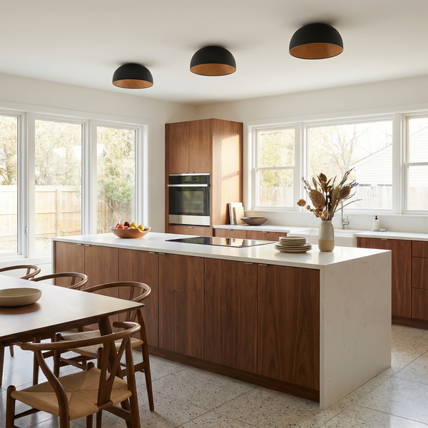 Moderne plafondlamp in zwart metaal en hout – Maderique