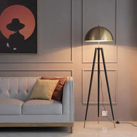 Lampadaire Trépied Style Nordique avec Abat-jour Doré – Dôme