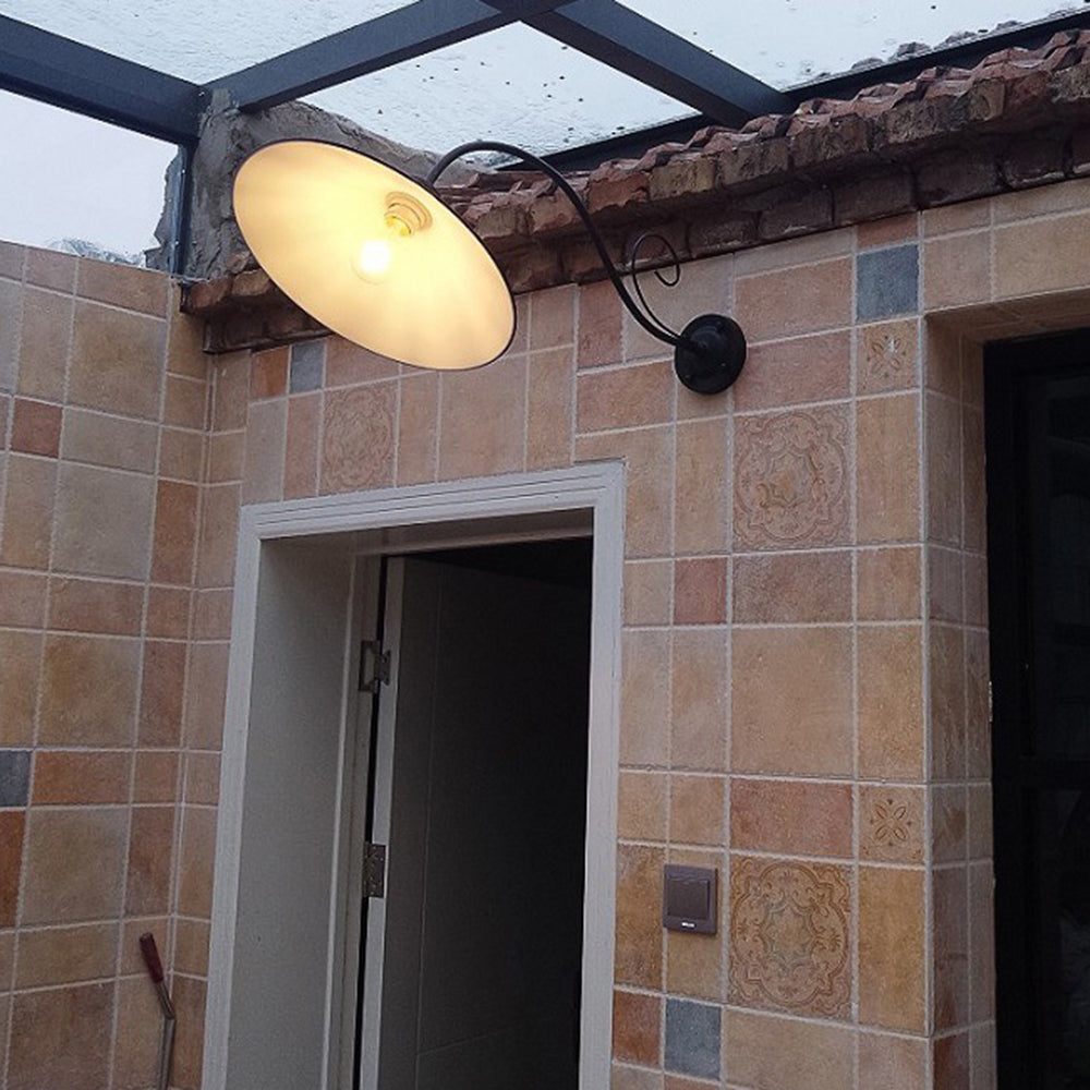 Applique murale vintage en métal pour extérieur – Alessiance