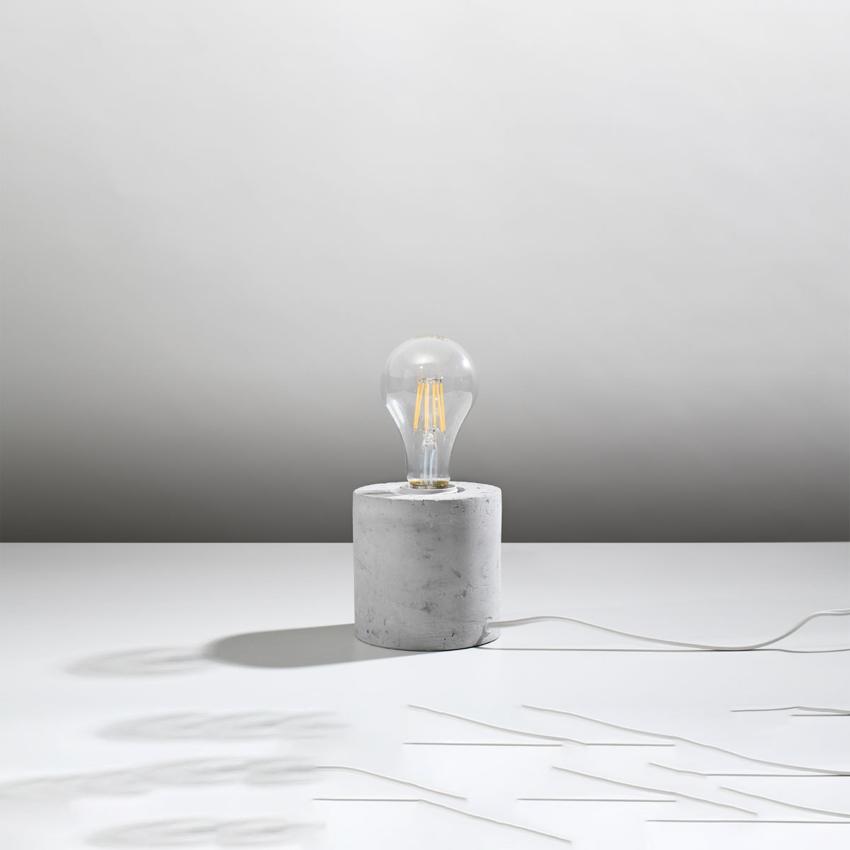 Minimalist concrete desk lamp – Cimmera model