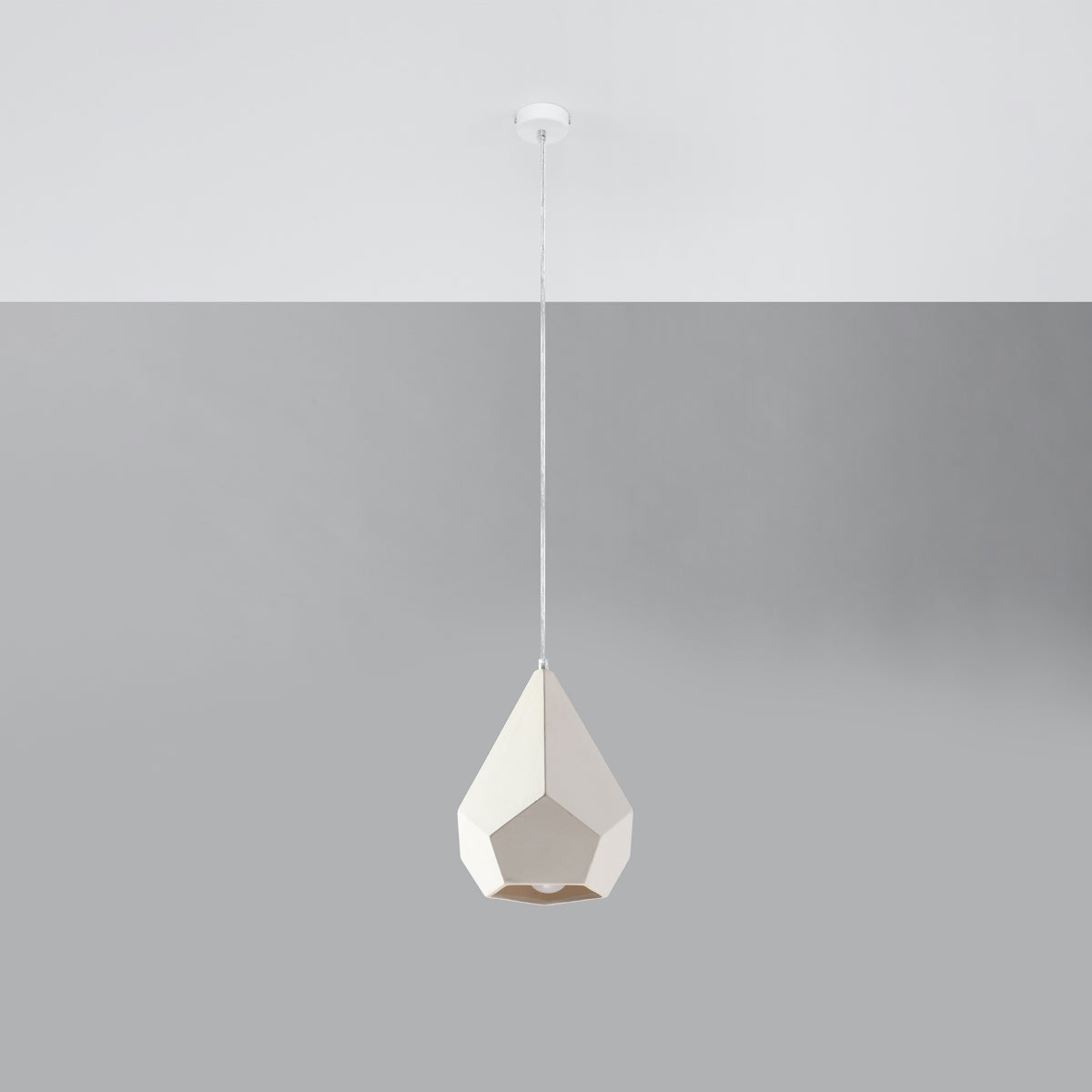 Pendant Light Model Aveloria Detail View | Luxarmonie
