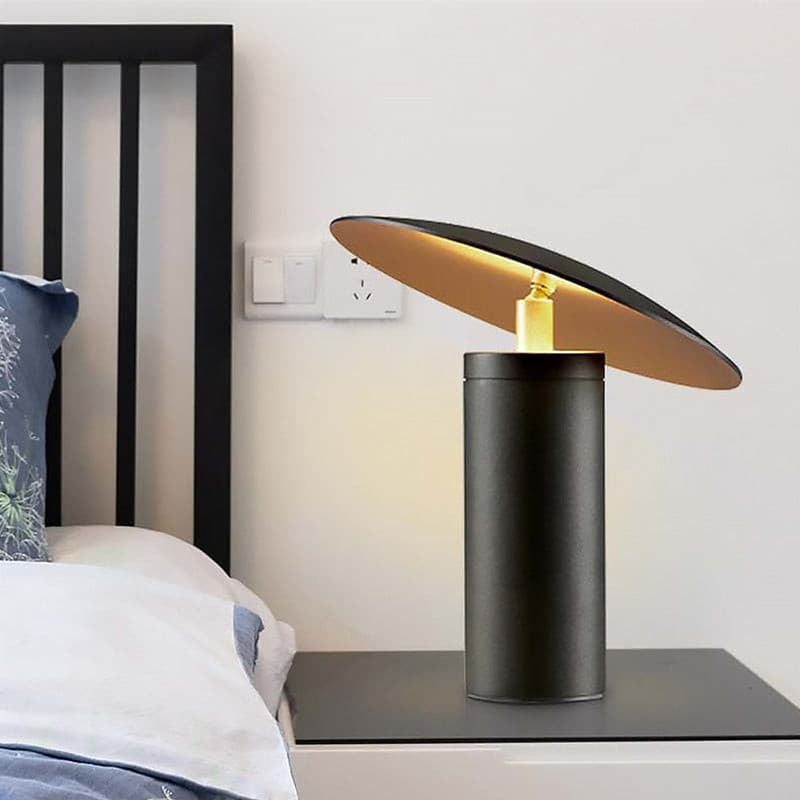 Lampe de table design scandinave en noir – Skanör