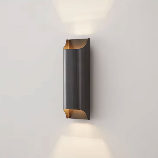 Golden brass wall light for living room – Aurélica