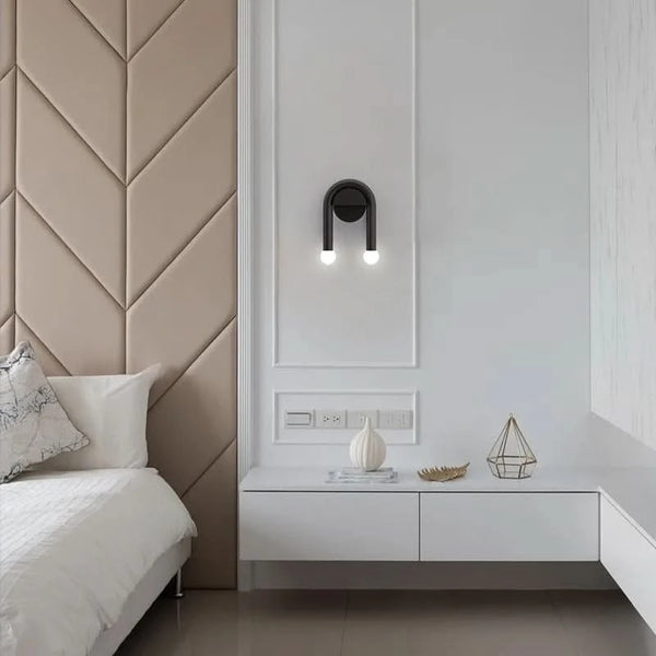 Applique Murale Élégant LED Structure Métallique – Luxeira