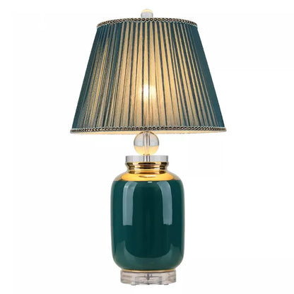 Elegante Metalen Tafelamp Smaragdgroene Kleur – Emeraudia
