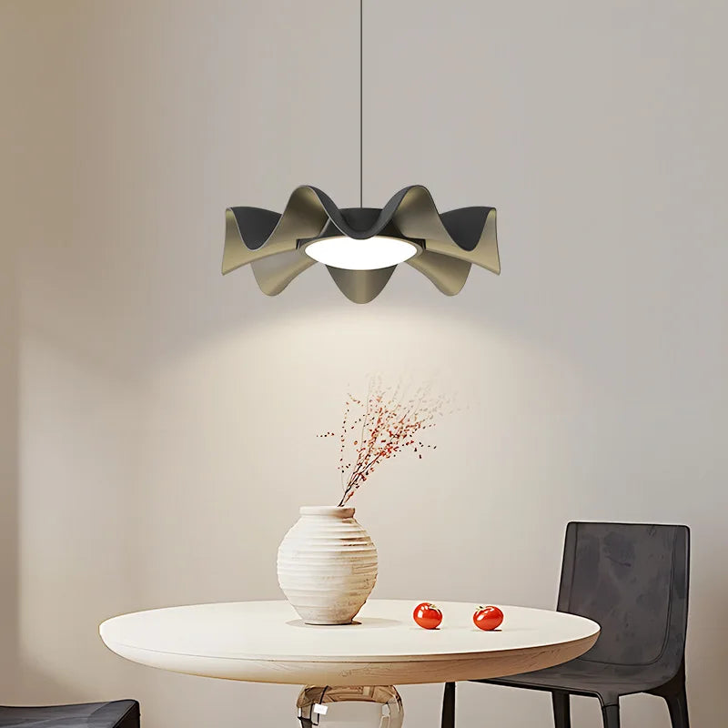 Delicate Hanglamp Trendy en Sober Stijl – Lunelle