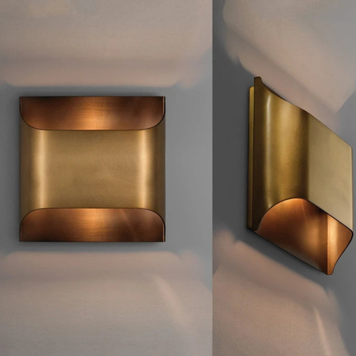 Koperen wandlamp voor hotelgang – Altarion