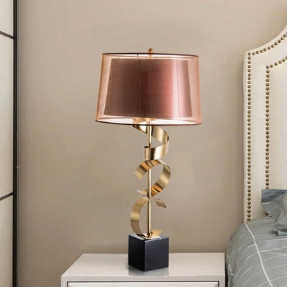 Elegante en Minimalistische LED Tafellamp Hedendaagse Stijl Roze – Aéra