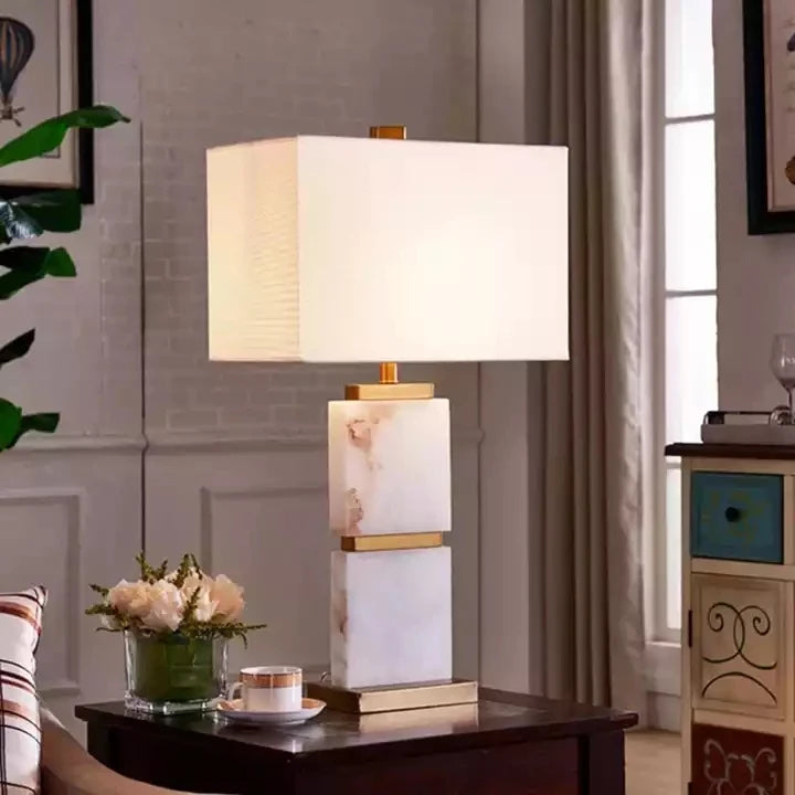 Sobere en Tijdloze Tafellamp voor Chique Interieur – Impérial