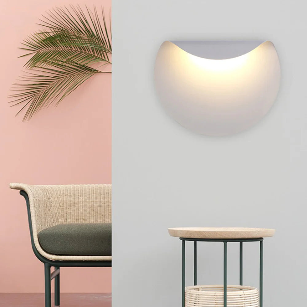 Moderne aluminium wandlamp voor slaapkamer – Armoniel