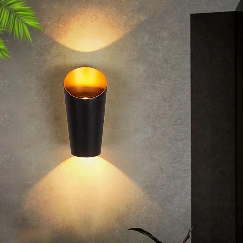 Wandlamp Zachte Sfeer Gevarieerde Afwerking – Lustré