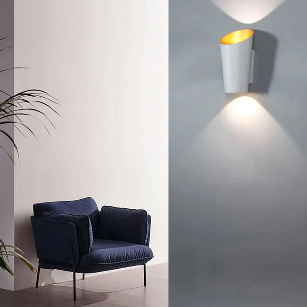 Wandlamp Zachte Sfeer Gevarieerde Afwerking – Lustré