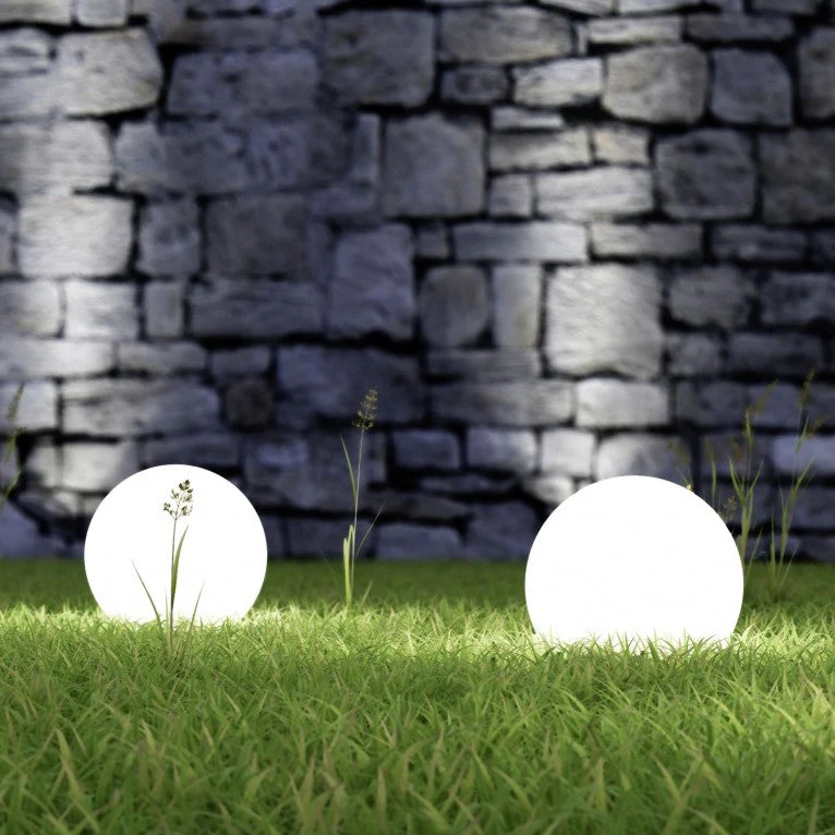 Lampe solaire sphérique pour jardin – Solastère