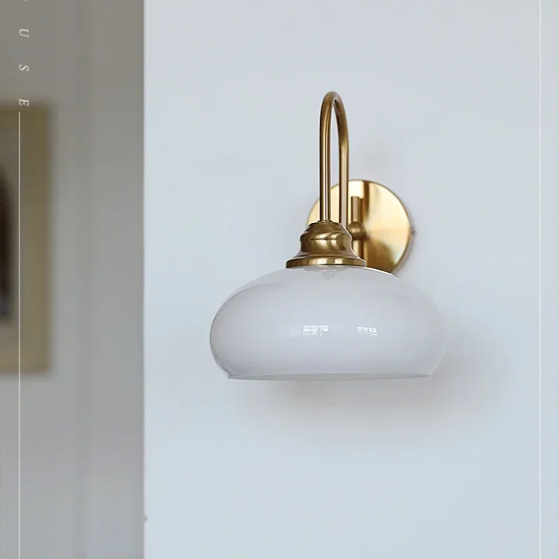 Minimalist wall sconce Eléganza in textured glass and polished metal - view 7