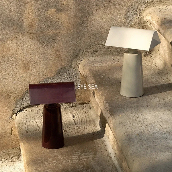 Lampe de Table Portable Minimaliste en Toucher Délicat – Alumina
