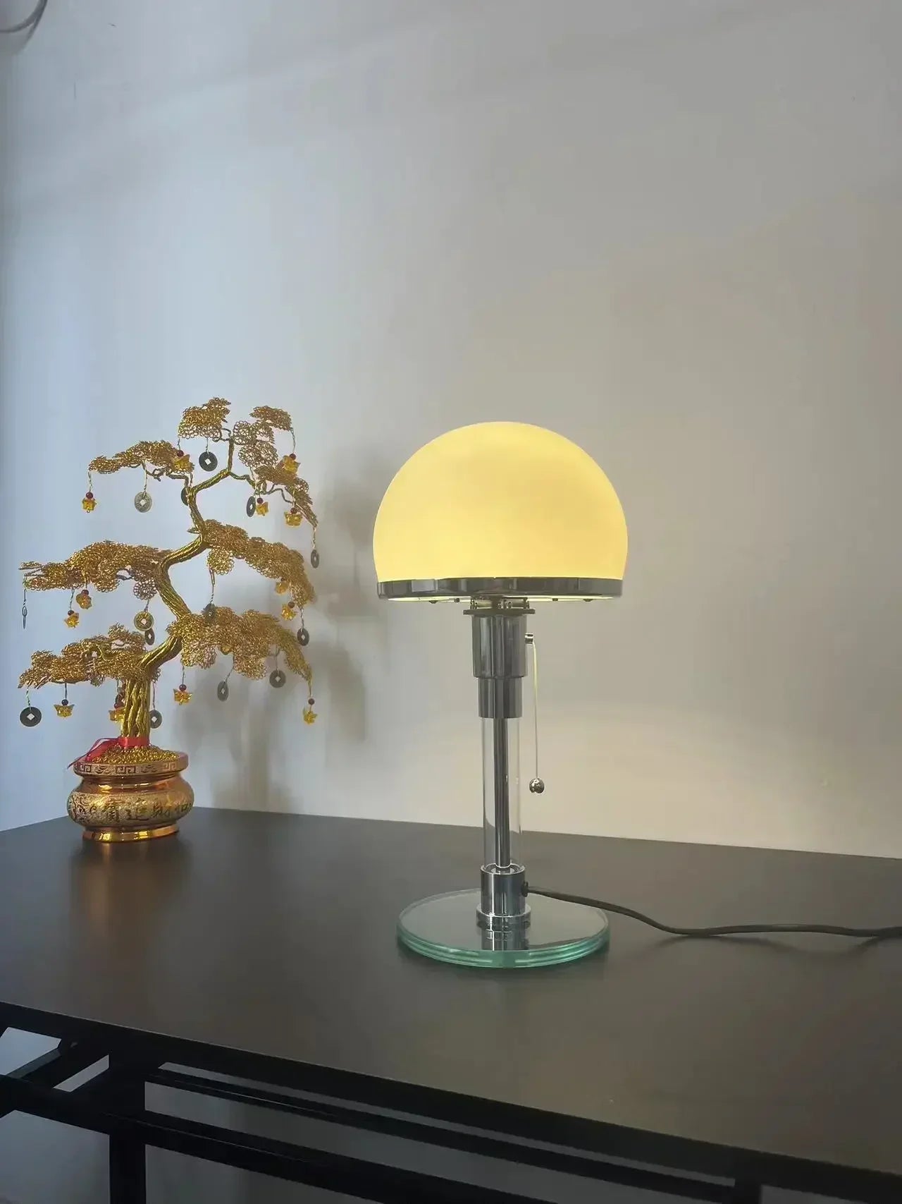 Lampe de bureau design nordique en verre et métal – Orinox