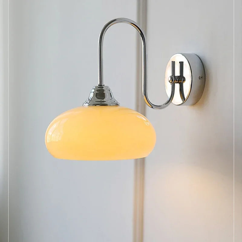 Minimalist wall sconce Eléganza in textured glass and polished metal - view 5