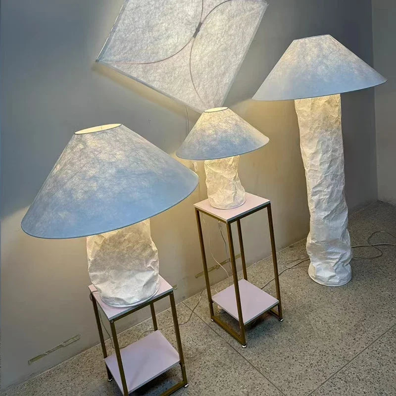 Lampe sur pied en fer et tissu pour salon – Armonéa
