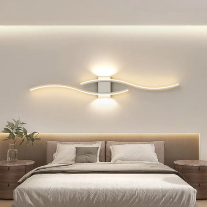 Applique murale Wave design ondulé avec diffuseur acrylique blanc et structure fer laqué - vue 7