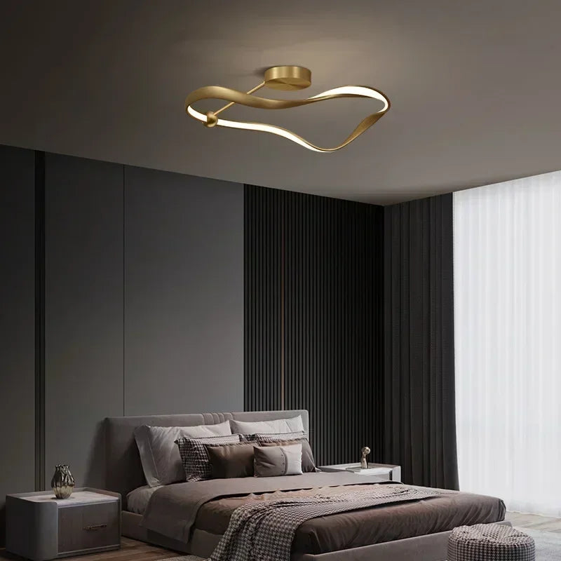 Lustre LED doré pour salons et chambres – Aurélior
