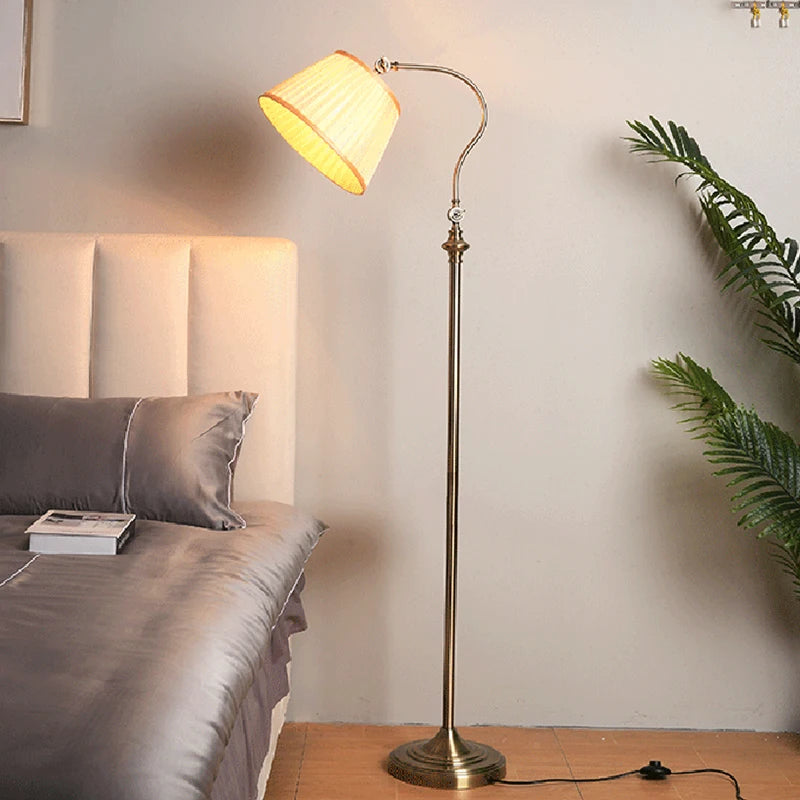 Lampadaire Scandinave à Abat-Jour Tissu Lumière Douce – Purescence
