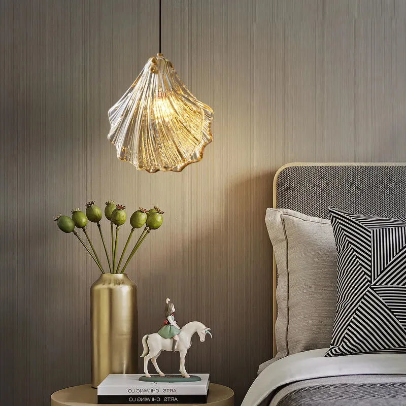 Moderne glas- en metalen hanglamp voor slaapkamer – Ornelia