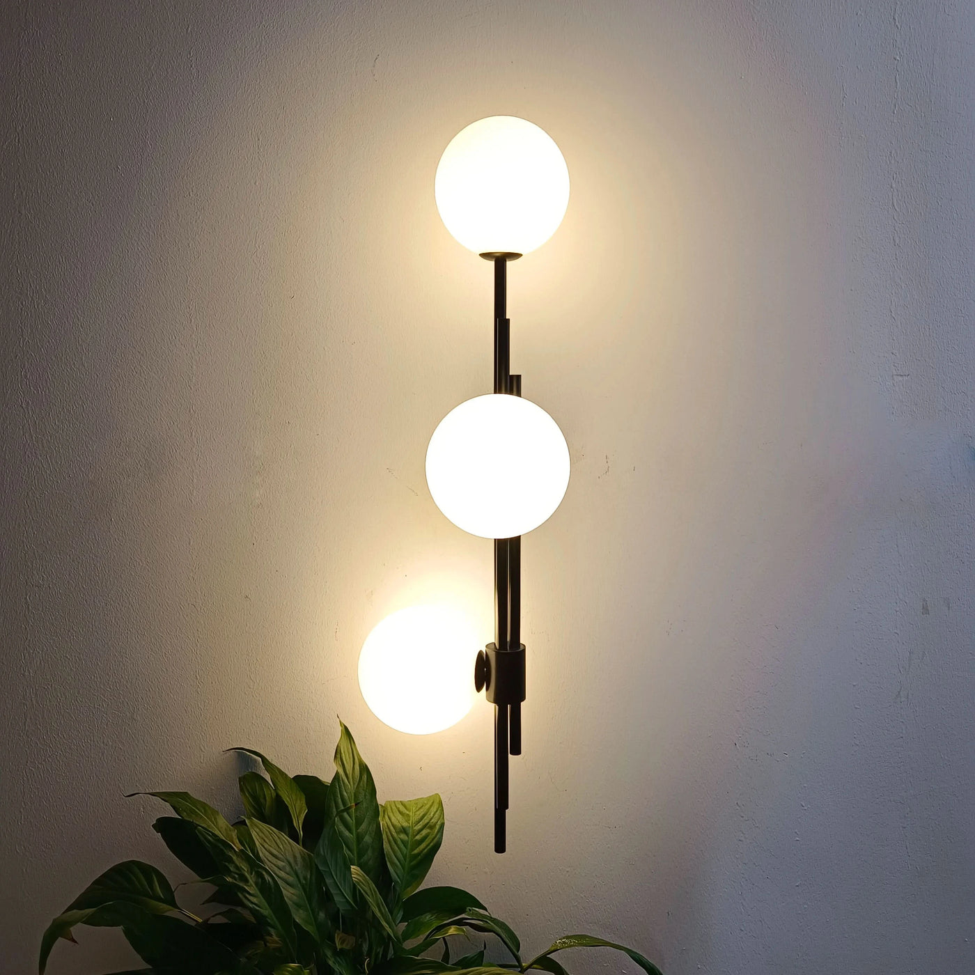 Applique murale Moderne Boule de Verre Design Réglable – Luxalight