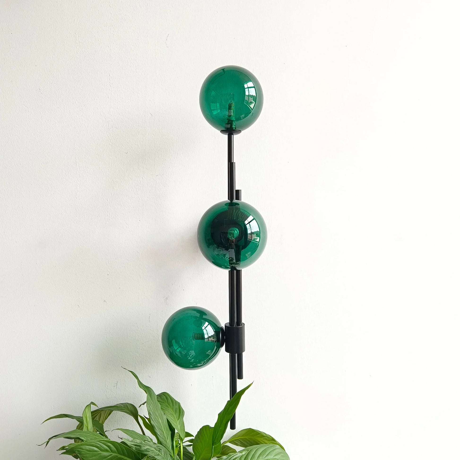 Moderne wandlamp glazen bol verstelbaar design – Luxalight