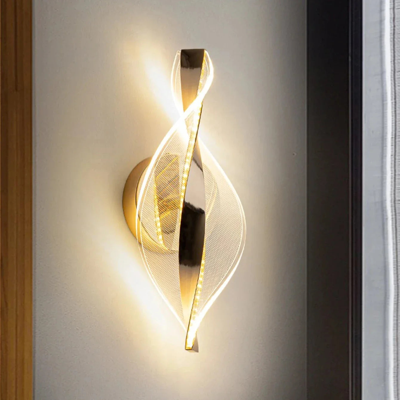 Twista Wall Sconce photo 10 | Luxarmonie