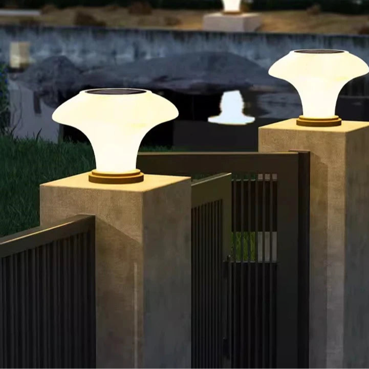 Lampe solaire extérieure moderne en acier inoxydable – Solaris