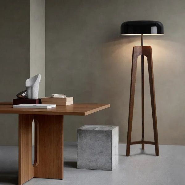 Lampe sur pied en bois et chrome pour salon – Armoniele