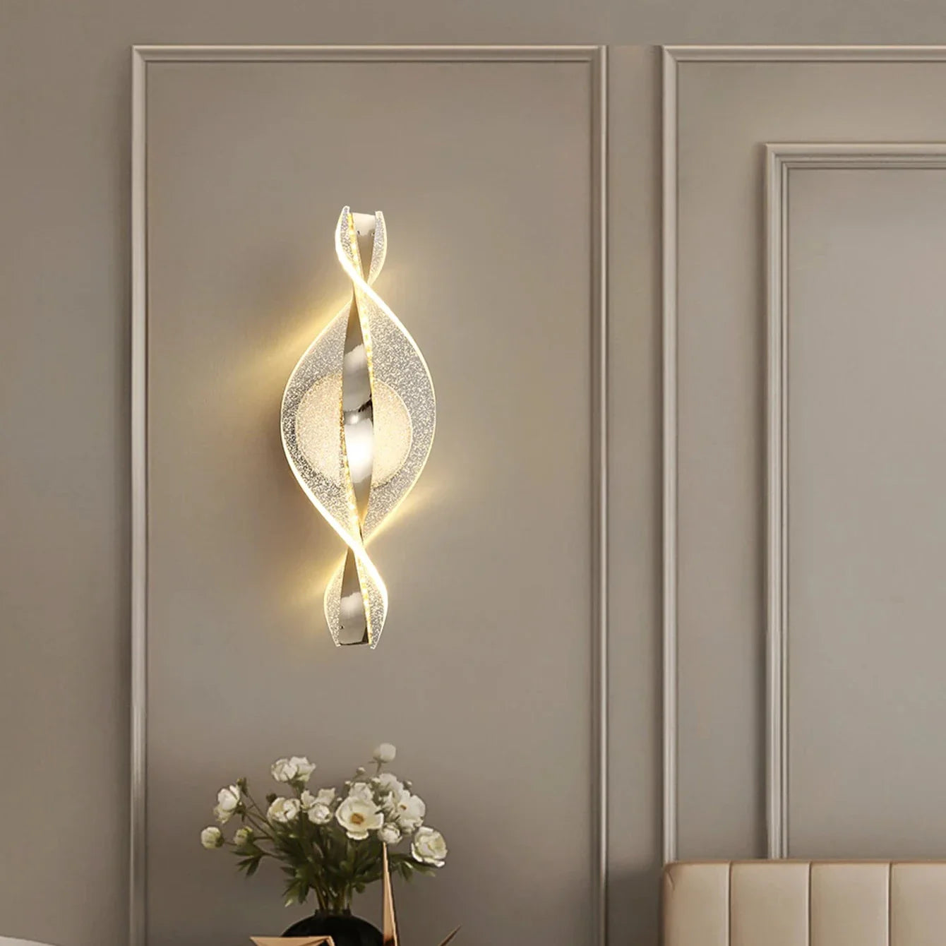 Twista Wall Sconce photo 9 | Luxarmonie