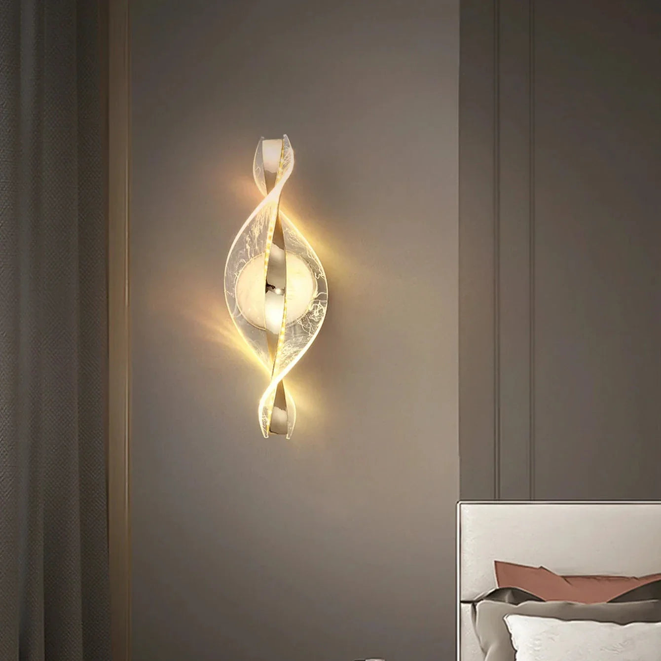 Twista Wall Sconce photo 7 | Luxarmonie
