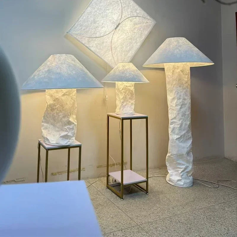 Lampe sur pied en fer et tissu pour salon – Armonéa