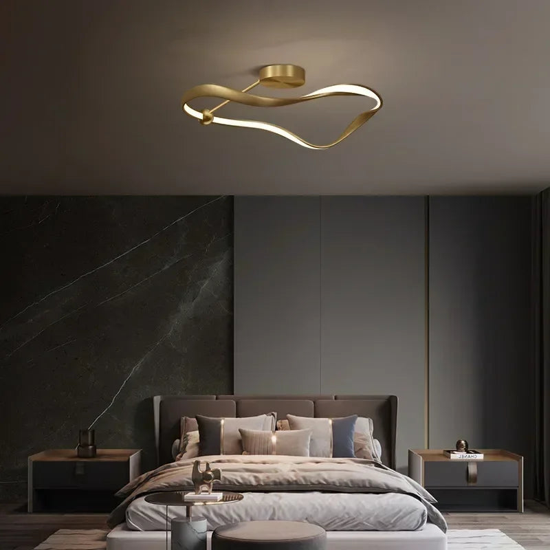 Lustre LED doré pour salons et chambres – Aurélior