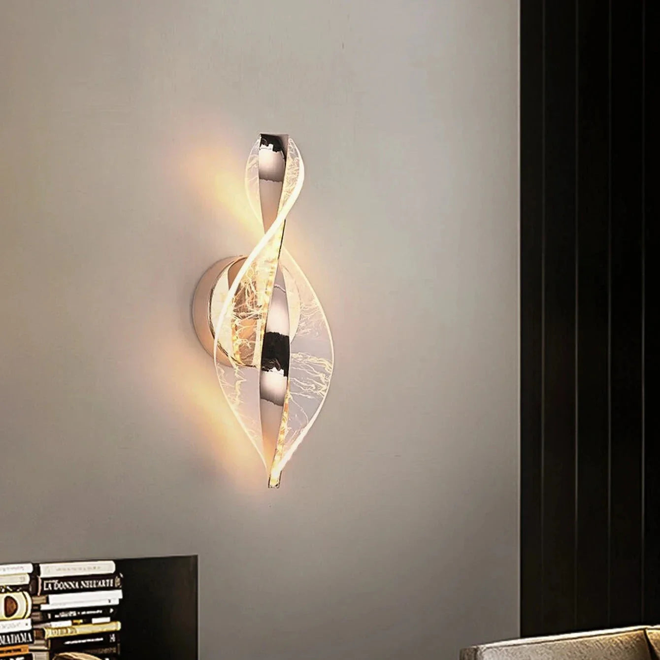Twista Wall Sconce photo 4 | Luxarmonie