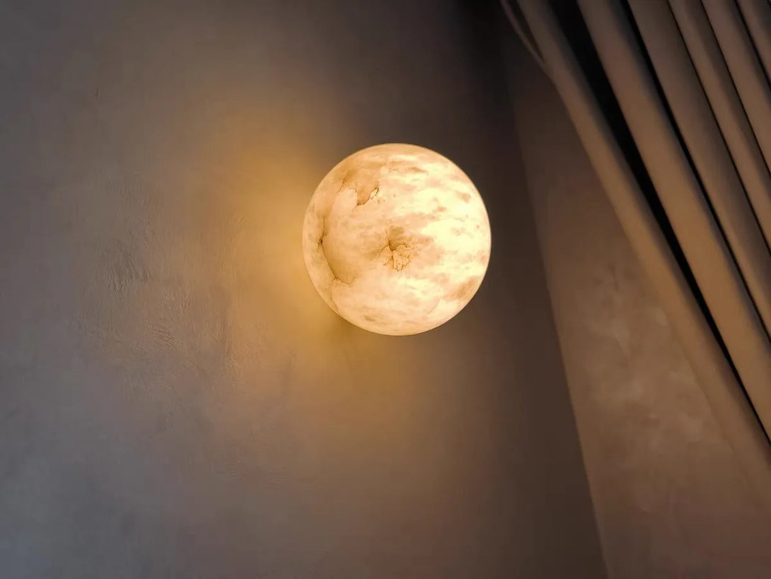 Applique murale en marbre espagnol et cuivre – Seraphia