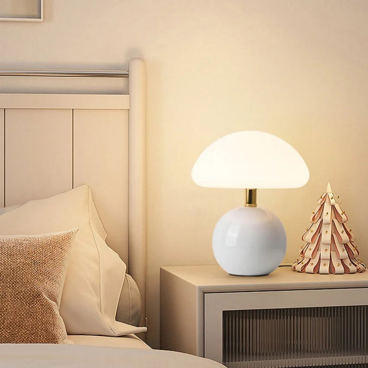 Lampe de table en céramique crémeuse pour chambre – Aureolys