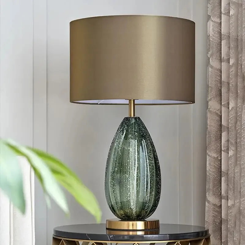 Lampe de chevet Ulmos en verre strié artisanal et métal doré design vintage - vue 4