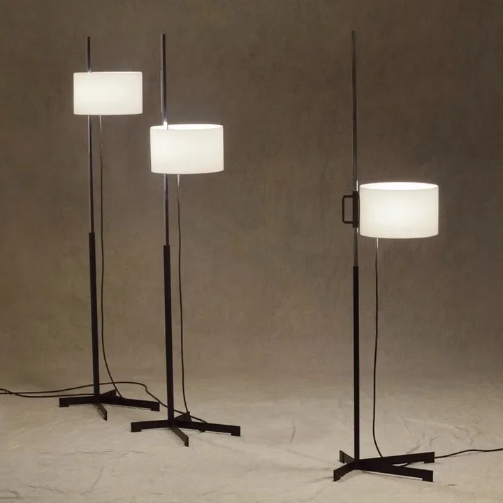 Lampe sur pied design espagnol en métal et tissu – Zelari