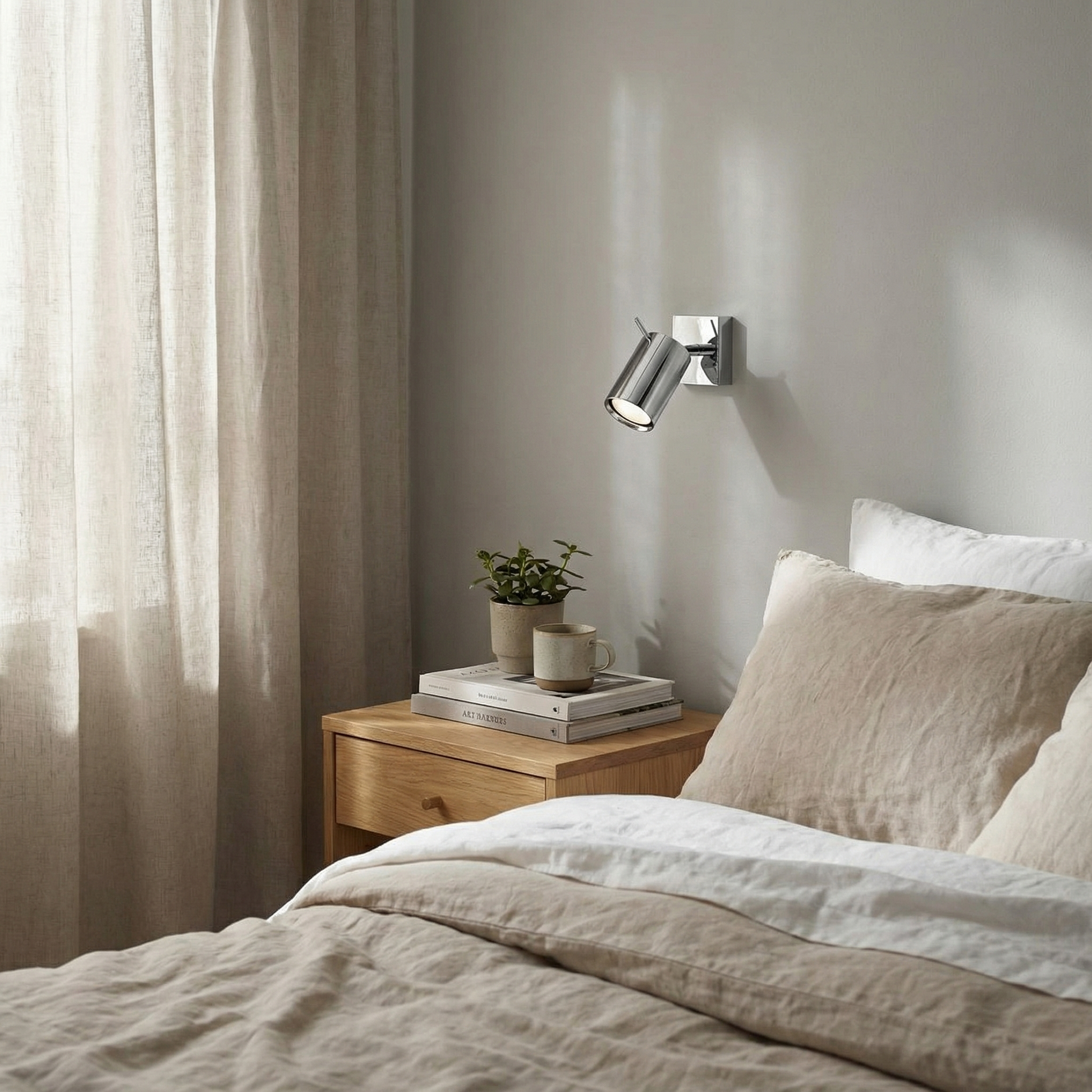 Wall Sconce Model Arcanis ambiance view | Luxarmonie
