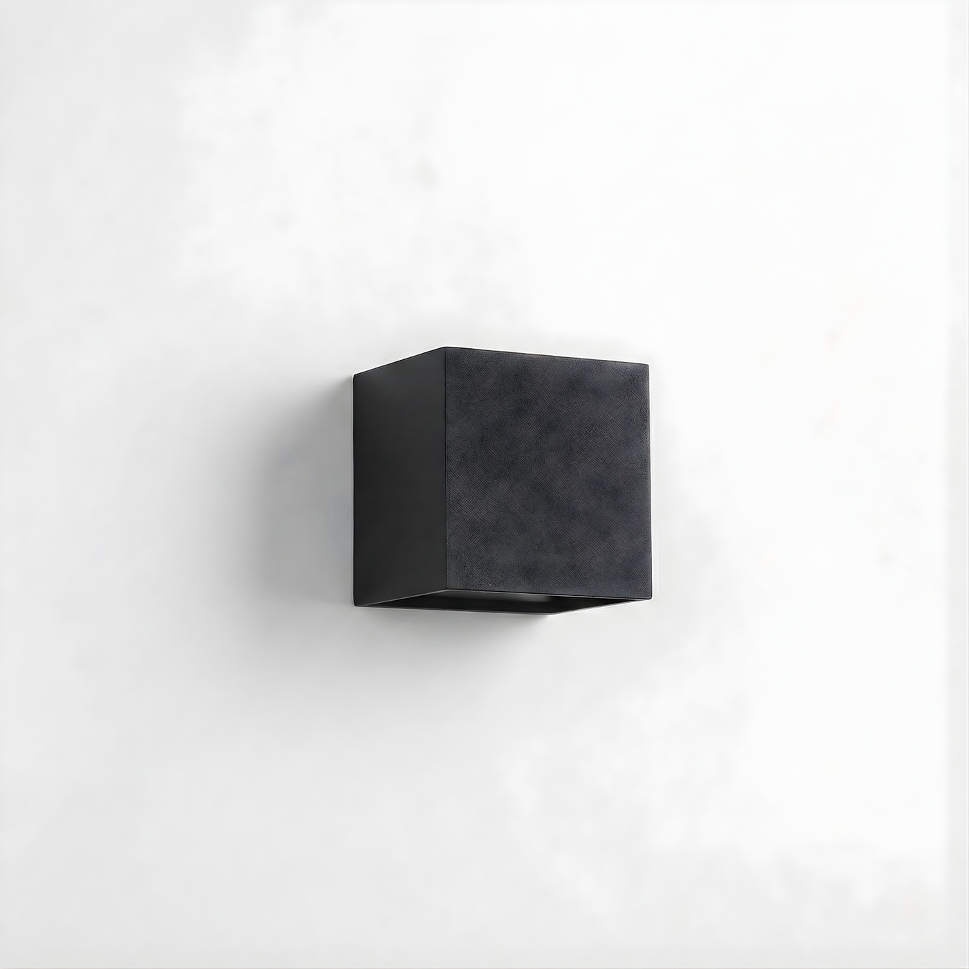 Decorative Outdoor Wall Lamp with Robust Finish – Cubik