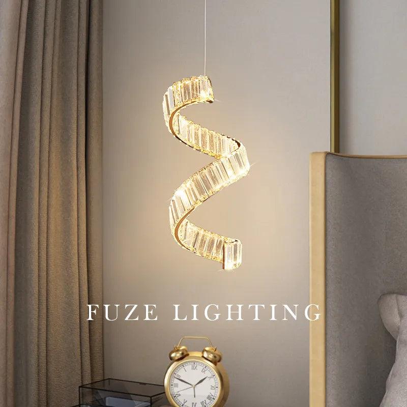 Lustre Cristal Doré pour Espaces Luxueux – Auréosial